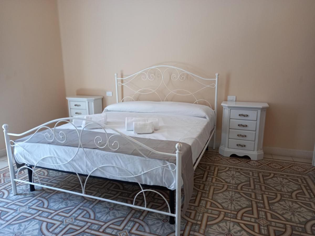 Dimora Donna Carmela - Al Centro Di Monopoli Exterior foto